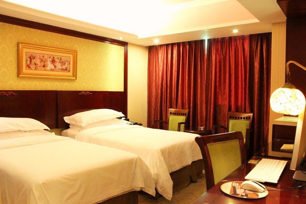 Vienna Hotel Shenzhen Railway Station Exterior photo