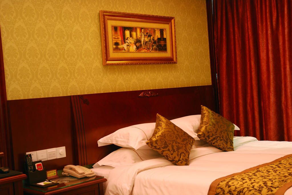 Vienna Hotel Shenzhen Railway Station Room photo